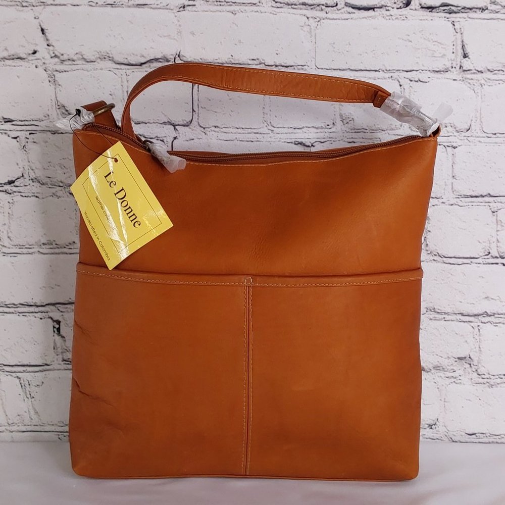 'LE DONNA' 'AVERELY' COLOMBIAN LEATHER TOP ZIP CLOSURE ADJUSTABLE CROSSBODY BAG